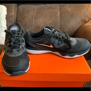 Women’s Nike trail shoes